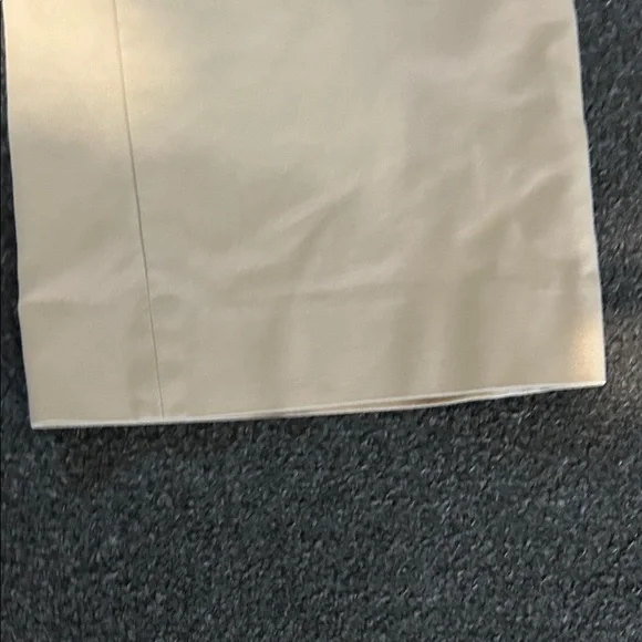 GAP Women's Khaki Chinos - Picture 9 of 12